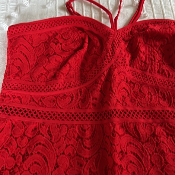 VENUS red lace dress NWOT sz14 - Picture 3 of 6